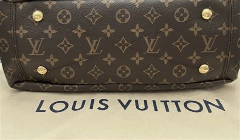 louis vuitton 1a35ka replica|louis vuitton fake.